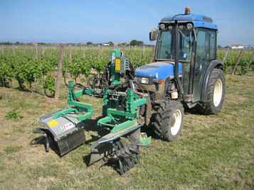 Frame Vine shoot tipping machine with 2 header, max height 65 cm